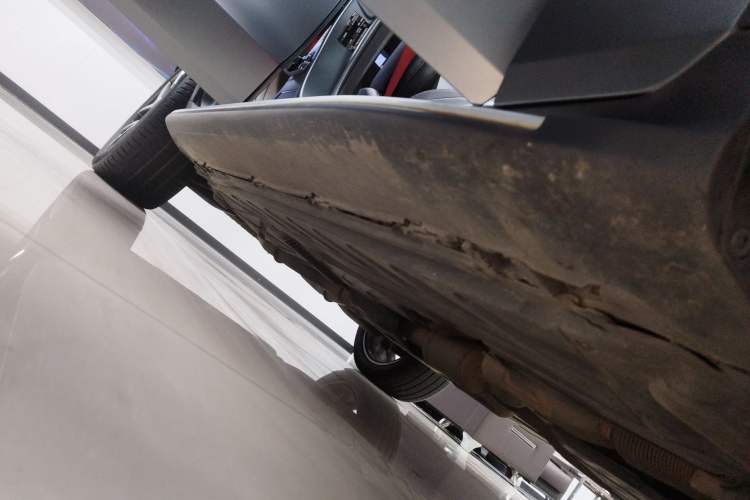 Used Mercedes-Benz GLC AMG 2022 AMG GLC 43 4MATIC Right Side Sill