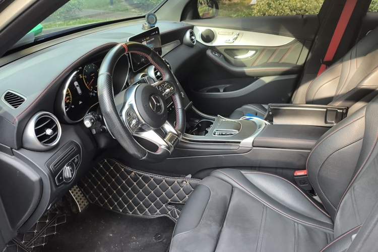 Used Mercedes-Benz GLC AMG 2022 AMG GLC 43 4MATIC Left Front Seat