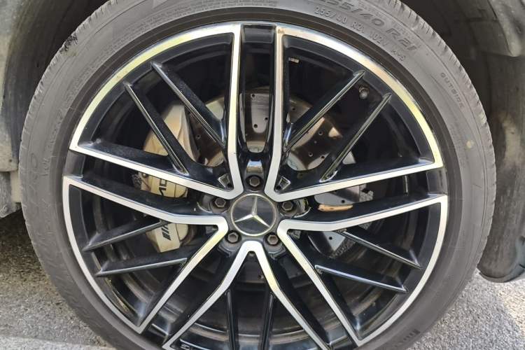 Used Mercedes-Benz GLC AMG 2022 AMG GLC 43 4MATIC Right Front Wheel Hub