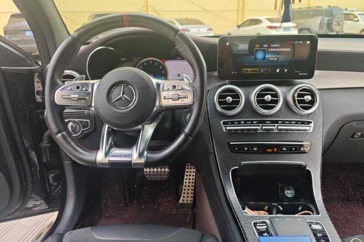 Used Mercedes-Benz GLC AMG 2022 AMG GLC 43 4MATIC Center Console