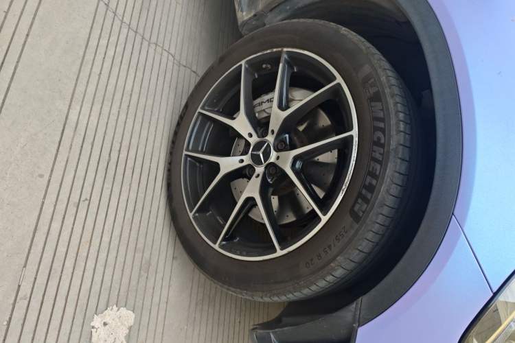 Used Mercedes-Benz GLC AMG 2022 AMG GLC 43 4MATIC Right Front Wheel Hub