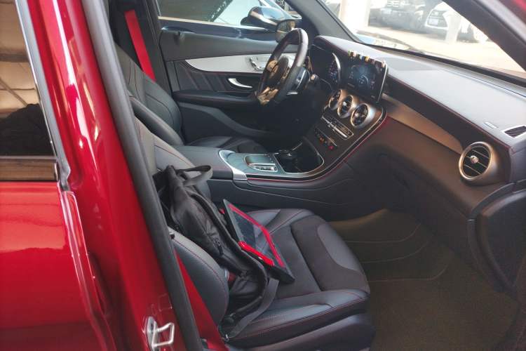 Used Mercedes-Benz GLC AMG 2022 AMG GLC 43 4MATIC Right Front Seat