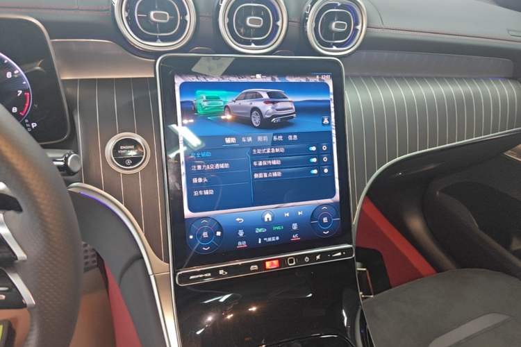 Used Mercedes-Benz GLC AMG 2024 AMG GLC 43 4MATIC Audio And AC Panel