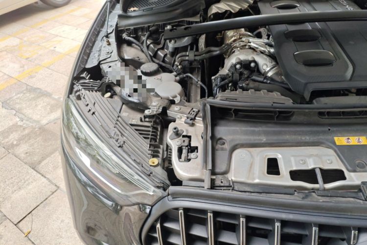 Used Mercedes-Benz GLC AMG 2024 AMG GLC 43 4MATIC Engine Bay Right