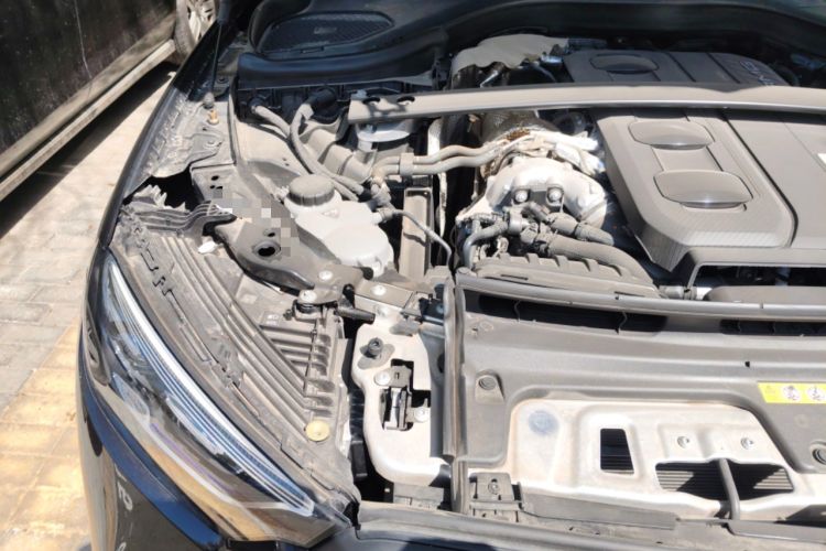 Used Mercedes-Benz GLC AMG 2024 AMG GLC 43 4MATIC Engine Bay Right
