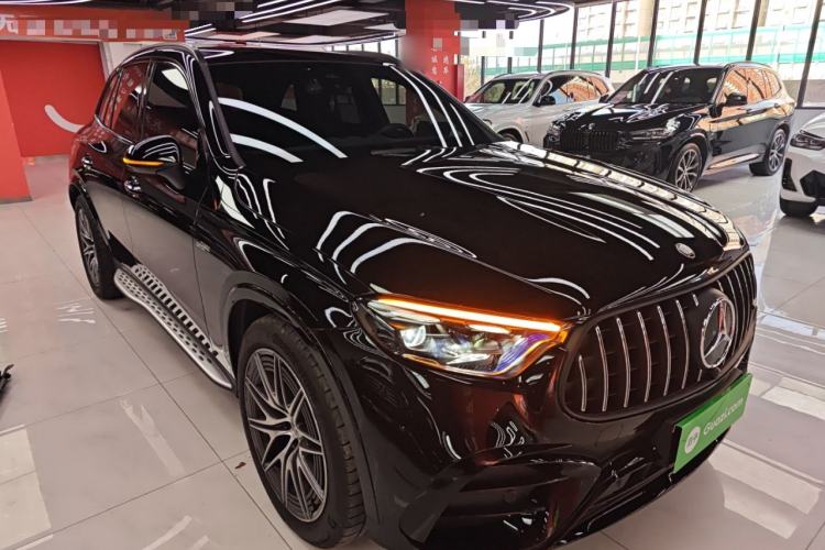 Used Mercedes-Benz GLC AMG 2024 AMG GLC 43 4MATIC Front Right 45 Deg
