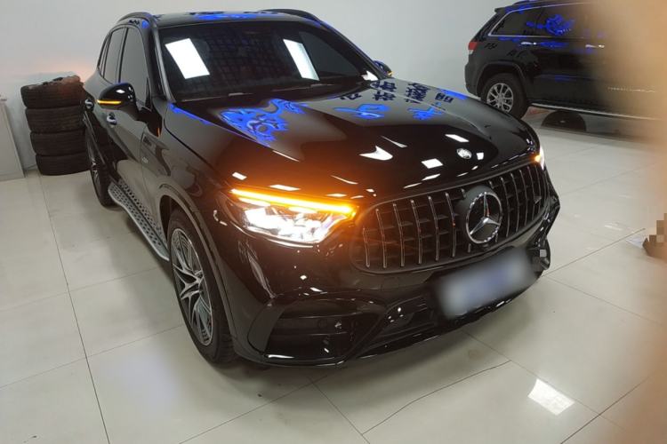 Used Mercedes-Benz GLC AMG 2024 AMG GLC 43 4MATIC Front Right 45 Deg