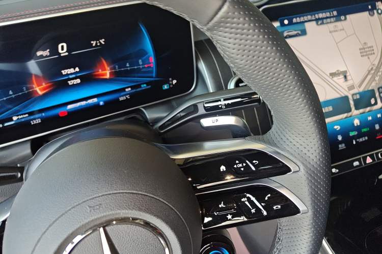 Used Mercedes-Benz GLC AMG 2024 AMG GLC 43 4MATIC Gear Lever