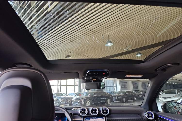 Used Mercedes-Benz GLC AMG 2024 AMG GLC 43 4MATIC Headliner