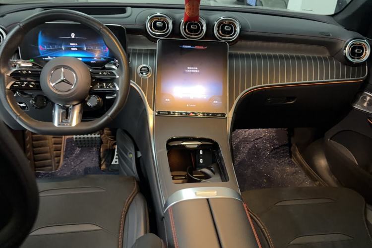 Used Mercedes-Benz GLC AMG 2024 AMG GLC 43 4MATIC Interior 3