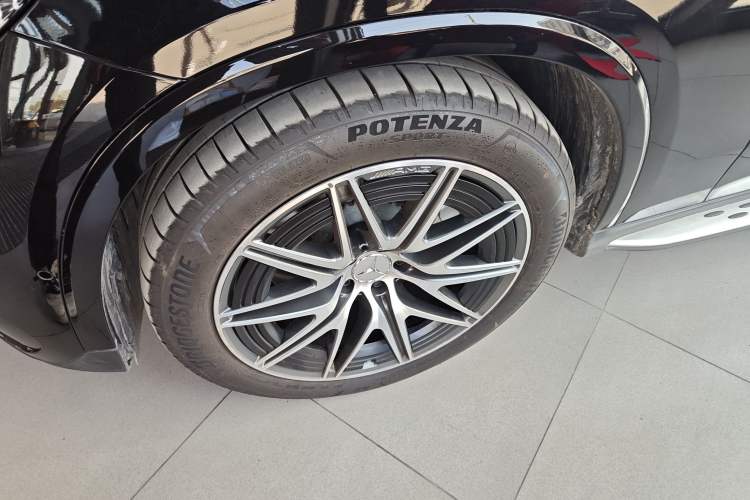Used Mercedes-Benz GLC AMG 2024 AMG GLC 43 4MATIC Left Front Wheel Hub