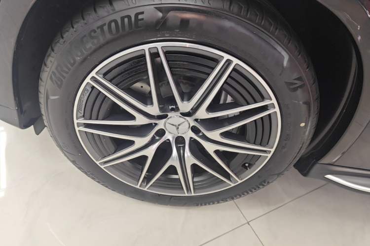 Used Mercedes-Benz GLC AMG 2024 AMG GLC 43 4MATIC Left Front Wheel Hub