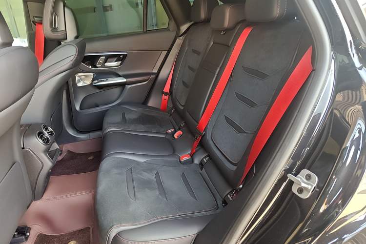 Used Mercedes-Benz GLC AMG 2024 AMG GLC 43 4MATIC Left Rear Seat