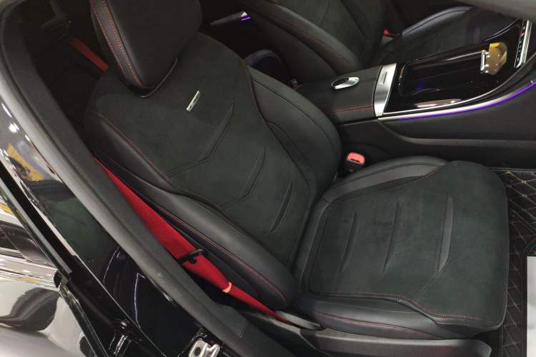 Used Mercedes-Benz GLC AMG 2024 AMG GLC 43 4MATIC Right Front Seat