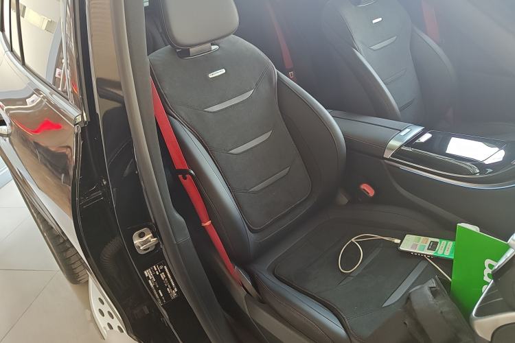 Used Mercedes-Benz GLC AMG 2024 AMG GLC 43 4MATIC Right Front Seat