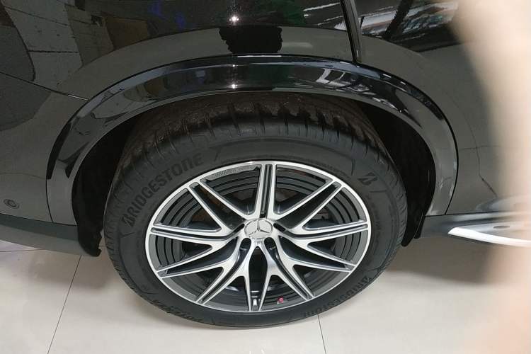 Used Mercedes-Benz GLC AMG 2024 AMG GLC 43 4MATIC Right Rear Wheel Hub