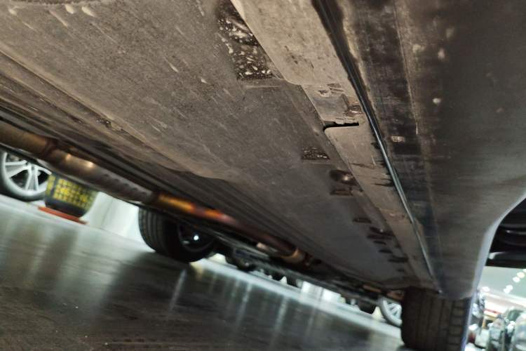 Used Mercedes-Benz GLC AMG 2024 AMG GLC 43 4MATIC Right Side Sill