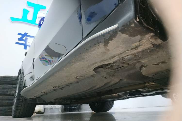 Used Mercedes-Benz GLC AMG 2024 AMG GLC 43 4MATIC Right Side Sill