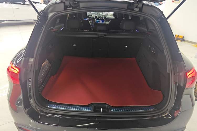 Used Mercedes-Benz GLC AMG 2024 AMG GLC 43 4MATIC Trunk