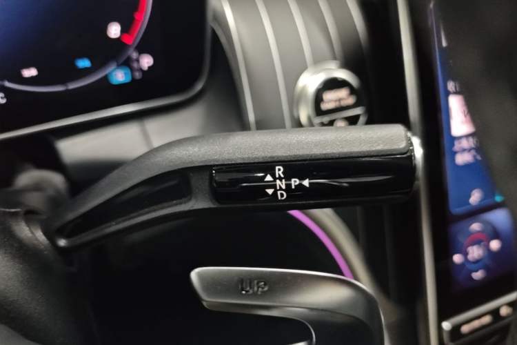 Used Mercedes-Benz GLC AMG 2025 AMG GLC 43 4MATIC Gear Lever