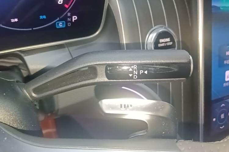 Used Mercedes-Benz GLC AMG 2025 AMG GLC 43 4MATIC Gear Lever