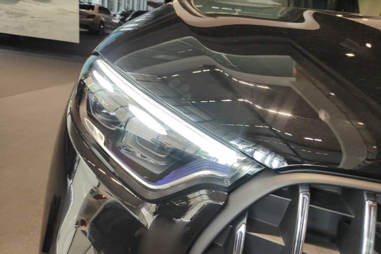 Used Mercedes-Benz GLC AMG 2025 AMG GLC 43 4MATIC Right Front Headlight