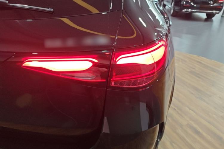 Used Mercedes-Benz GLC AMG 2025 AMG GLC 43 4MATIC Right Rear Taillight