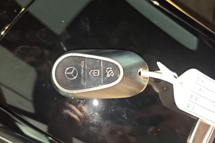 Used Mercedes-Benz GLC AMG 2025 AMG GLC 43 4MATIC Vehicle Key