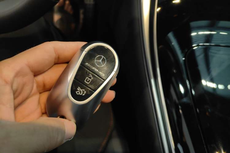 Used Mercedes-Benz GLC AMG 2025 AMG GLC 43 4MATIC Vehicle Key