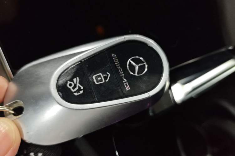 Used Mercedes-Benz GLC AMG 2025 AMG GLC 43 4MATIC Vehicle Key