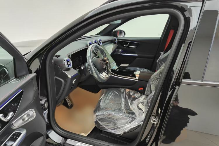 Used Mercedes-Benz GLC AMG 2026 Model AMG GLC 43 4MATIC Interior 2
