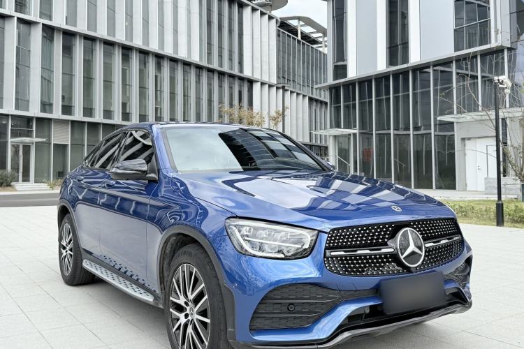 Used Mercedes-Benz GLC Coupe 2023 GLC 300 4MATIC Coupe SUV Exterior 6
