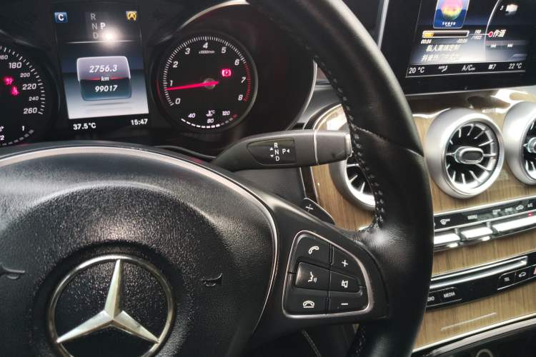 Used Mercedes-Benz GLC Coupe 2017 GLC 260 4MATIC Coupe SUV Gear Lever