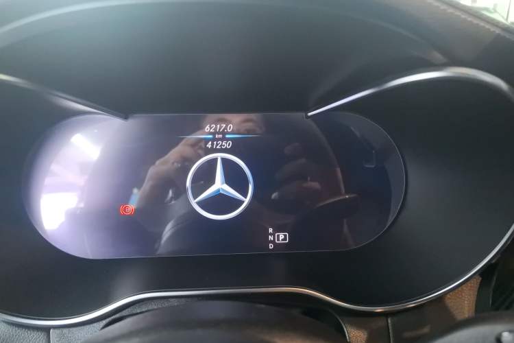 Used Mercedes-Benz GLC Coupe 2023 GLC 300 4MATIC Coupe SUV Odometer Close Up