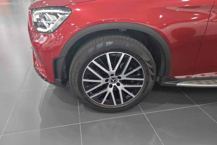 Used Mercedes-Benz GLC Coupe 2021 GLC 300 4MATIC Coupe SUV Left Front Wheel Hub