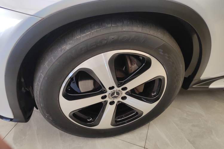 Used Mercedes-Benz GLC Coupe 2017 GLC 200 4MATIC Coupe SUV Left Front Wheel Hub