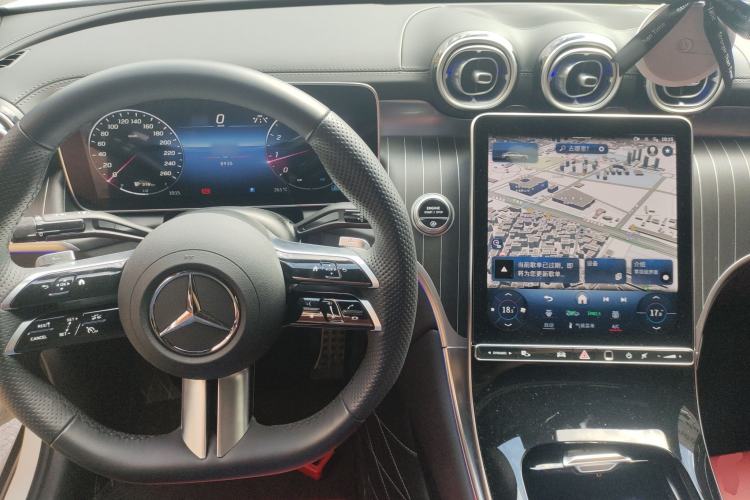 Used Mercedes-Benz GLC Coupe 2024 GLC 300 4MATIC Coupe SUV Center Console