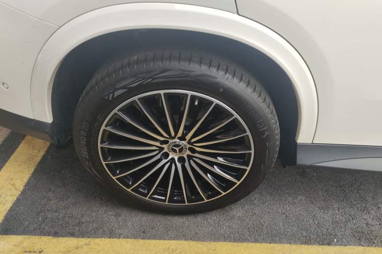 Used Mercedes-Benz GLC Coupe 2024 GLC 300 4MATIC Coupe SUV Right Rear Wheel Hub