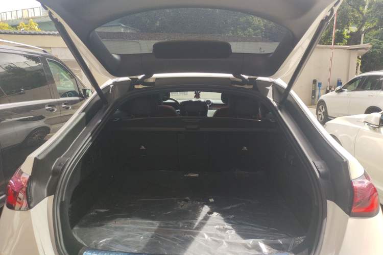 Used Mercedes-Benz GLC Coupe 2024 GLC 300 4MATIC Coupe SUV Trunk