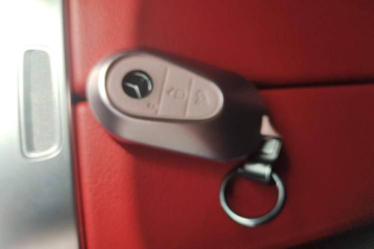 Used Mercedes-Benz GLC Coupe 2024 GLC 300 4MATIC Coupe SUV Vehicle Key