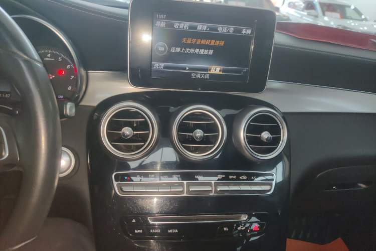 Used Mercedes-Benz GLC Coupe 2017 GLC 200 4MATIC Coupe SUV Audio And AC Panel