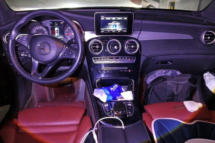 Used Mercedes-Benz GLC Coupe 2017 GLC 200 4MATIC Coupe SUV Center Console