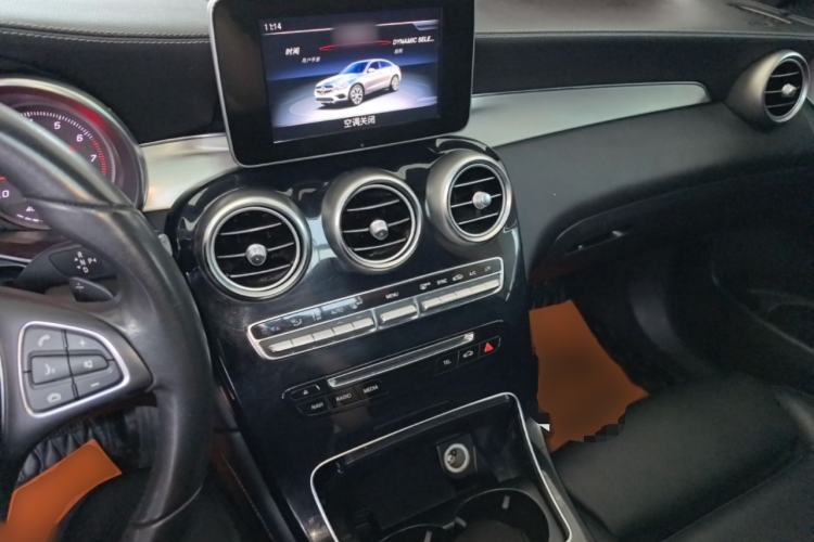 Used Mercedes-Benz GLC Coupe 2017 GLC 200 4MATIC Coupe SUV Center Console