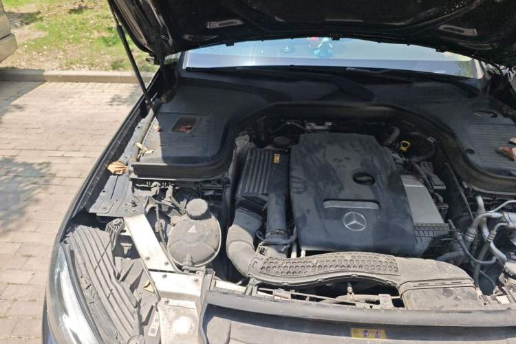 Used Mercedes-Benz GLC Coupe 2017 GLC 260 4MATIC Coupe SUV Engine Bay Right