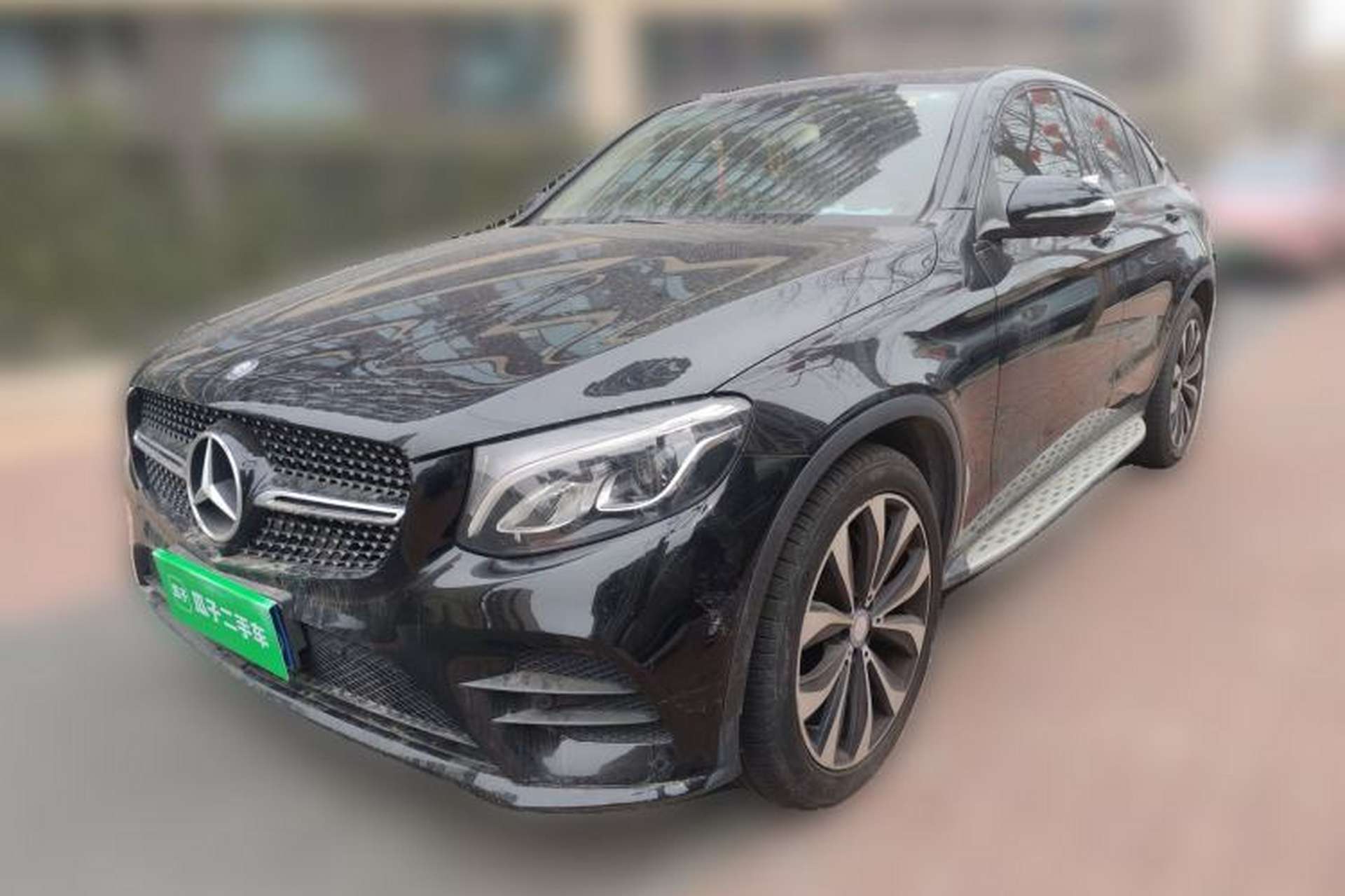 Used Mercedes-Benz GLC Coupe 2017 GLC 260 4MATIC Coupe SUV Front Left 45 Deg