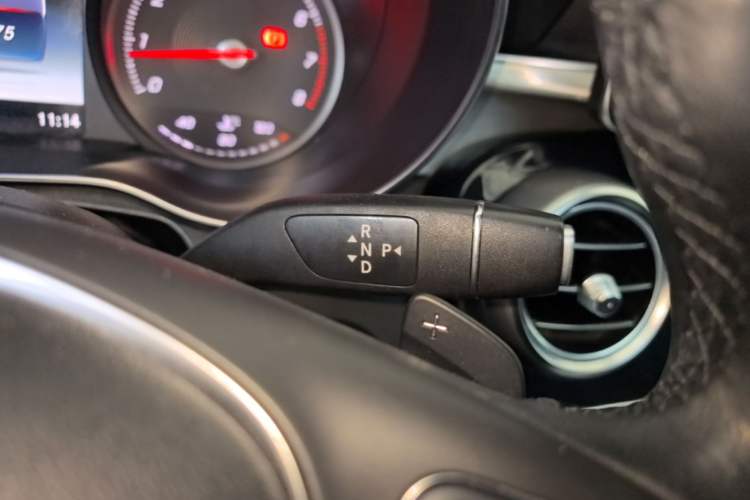 Used Mercedes-Benz GLC Coupe 2017 GLC 200 4MATIC Coupe SUV Gear Lever