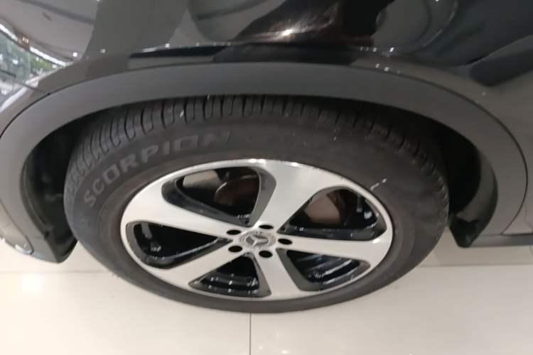 Used Mercedes-Benz GLC Coupe 2017 GLC 200 4MATIC Coupe SUV Left Front Wheel Hub
