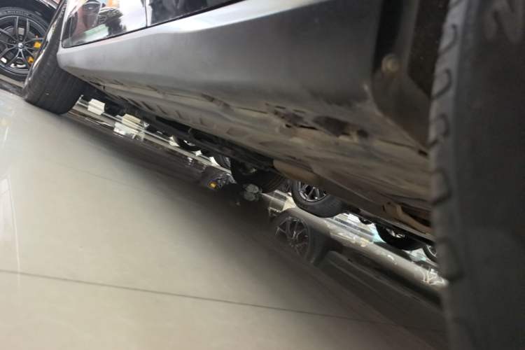 Used Mercedes-Benz GLC Coupe 2017 GLC 200 4MATIC Coupe SUV Left Side Sill