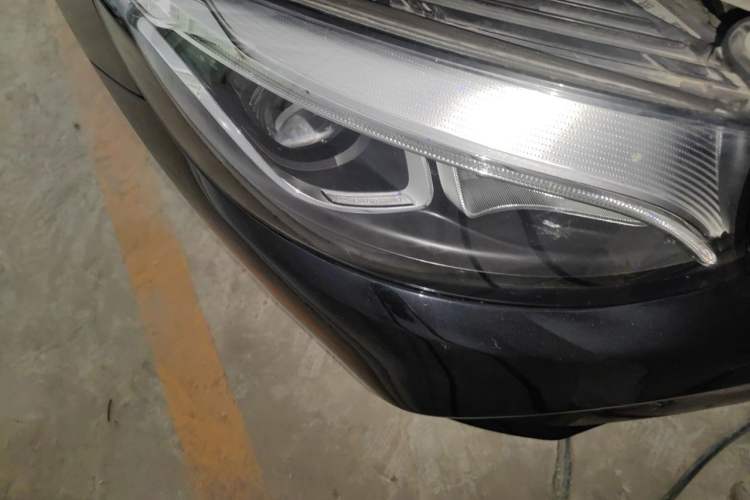 Used Mercedes-Benz GLC Coupe 2017 GLC 260 4MATIC Coupe SUV Right Front Headlight