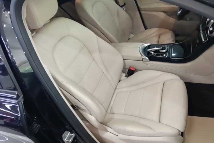 Used Mercedes-Benz GLC Coupe 2017 GLC 200 4MATIC Coupe SUV Right Front Seat
